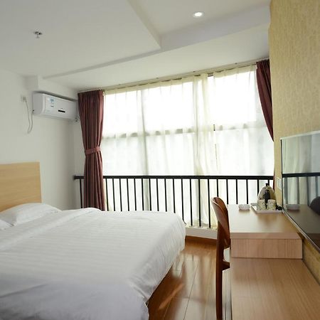 Huifeng Hotel Shanghai Esterno foto